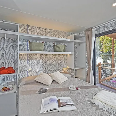 Fornella & Wellness Family مكان تخييم